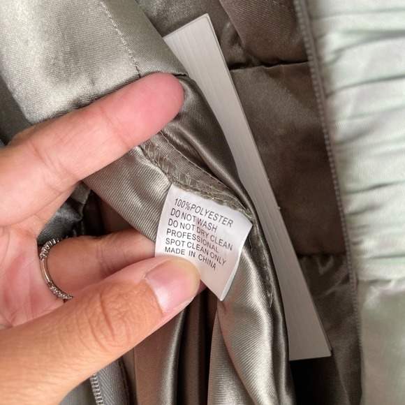 NET MAC DUGGAL FAUX WRAP LONG SLEEVE TIERED GOWN SIZE 6 - Picture 10 of 12